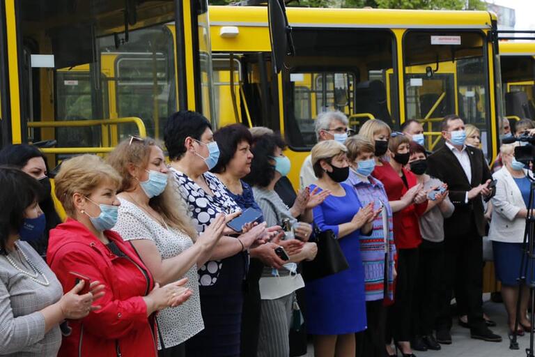 13 новеньких автобусів возитимуть школярів чотирьох громад дніпропетровської області. - зображення 4