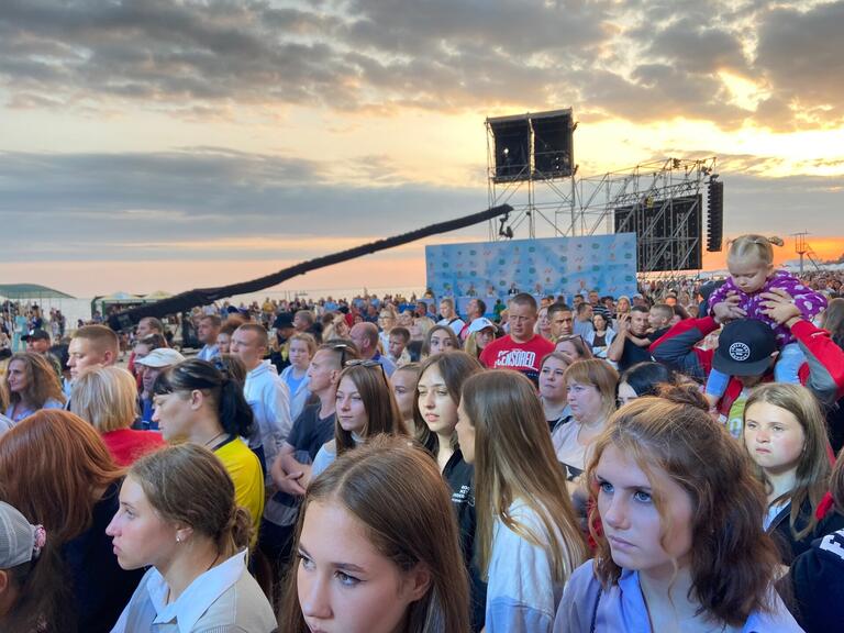 «чорноморські ігри-2021»: у скадовську стартував 18-й всеукраїнський благодійний дитячий фестиваль (відео) - зображення 9