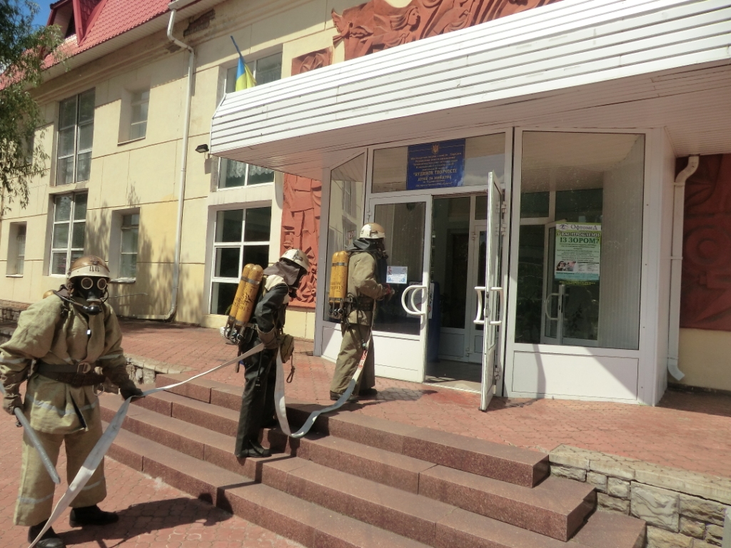 під час пожежі врятовано чоловіка. будні наших рятувальників - изображение 4 під час пожежі врятовано чоловіка. будні наших рятувальників - изображение 4