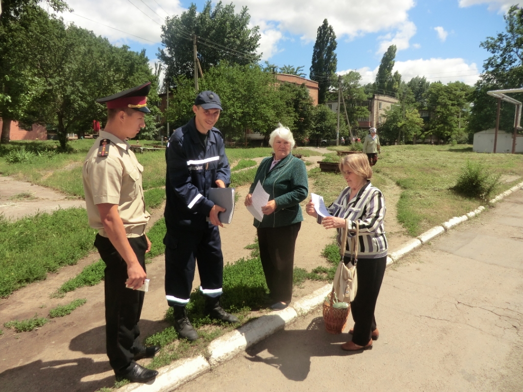 визволили 8-ми річного хлопця з металевої конструкції. будні рятувальників - изображение 2 визволили 8-ми річного хлопця з металевої конструкції. будні рятувальників - изображение 2