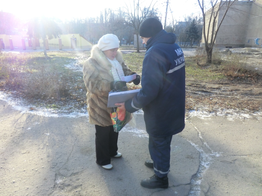 співробітники дснс проводять роз’яснювальну роботу з населенням, щодо дотримання правил пожежної безпеки - изображение 1 співробітники дснс проводять роз’яснювальну роботу з населенням, щодо дотримання правил пожежної безпеки - изображение 1