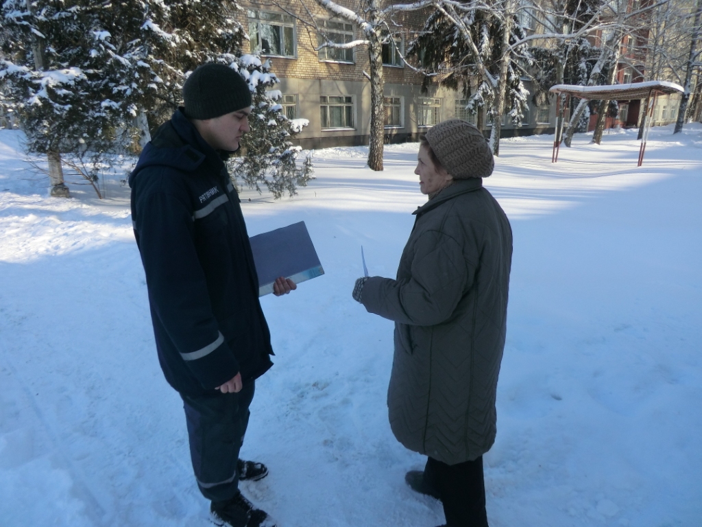 рятувальники проводять роз’яснювальну роботу з громадянами - изображение 1 рятувальники проводять роз’яснювальну роботу з громадянами - изображение 1