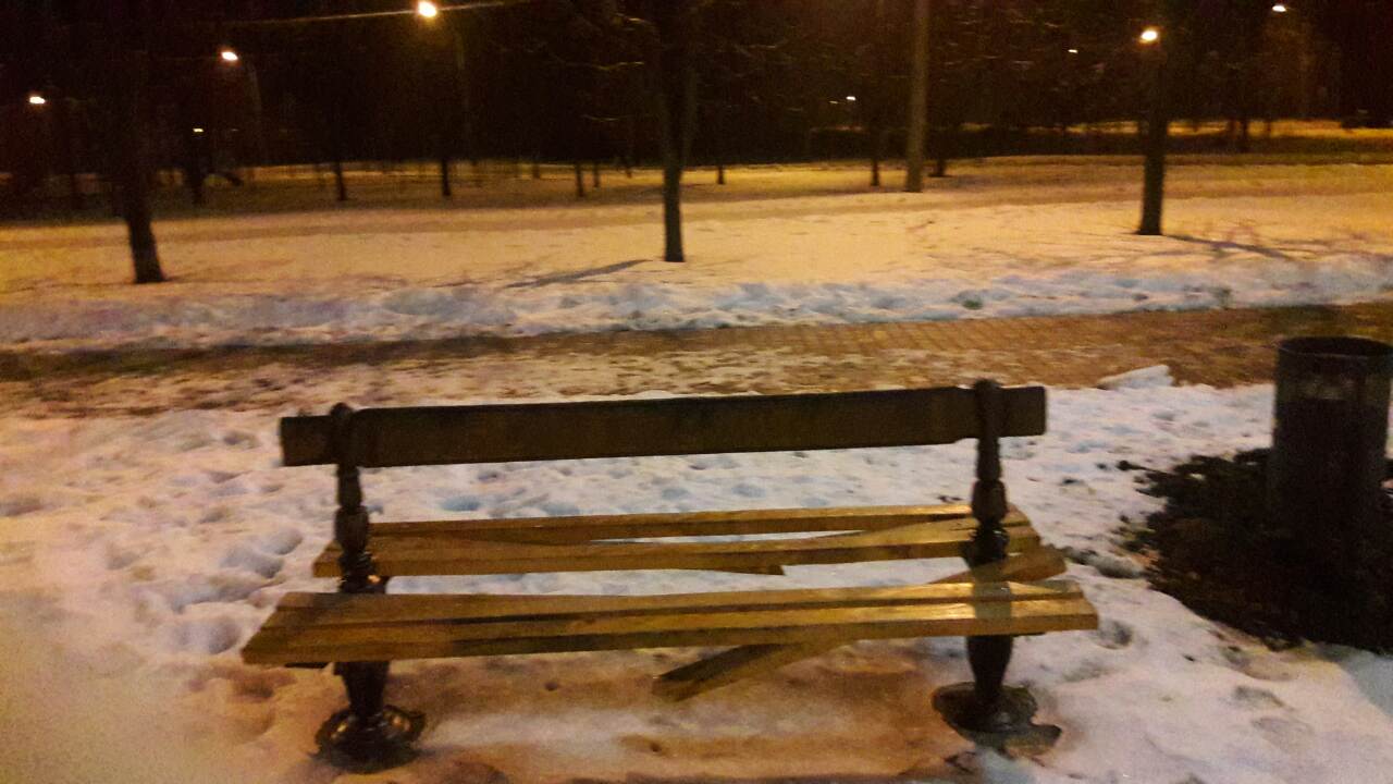 кому заважають лавки на бульварі шевченка? - изображение 1