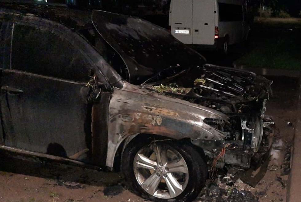 в покрові вночі горів позашляховик - зображення 2 в покрові вночі горів позашляховик - зображення 2