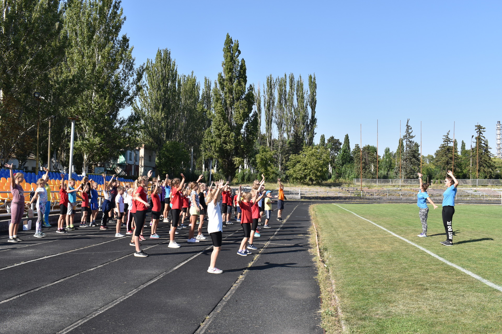 команда покровського гзк привітала кдюсш “манганіт” з днем фізичної культури та спорту - зображення 5