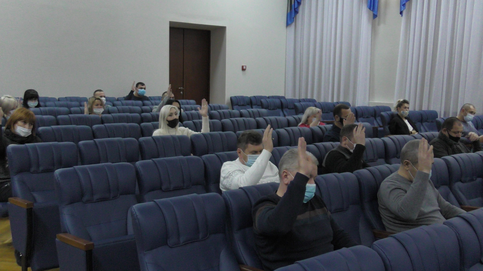 стратегия развития города, новый депутат и ликвидация очередного коммунального предприятия: на сессии горсовета - изображение 1