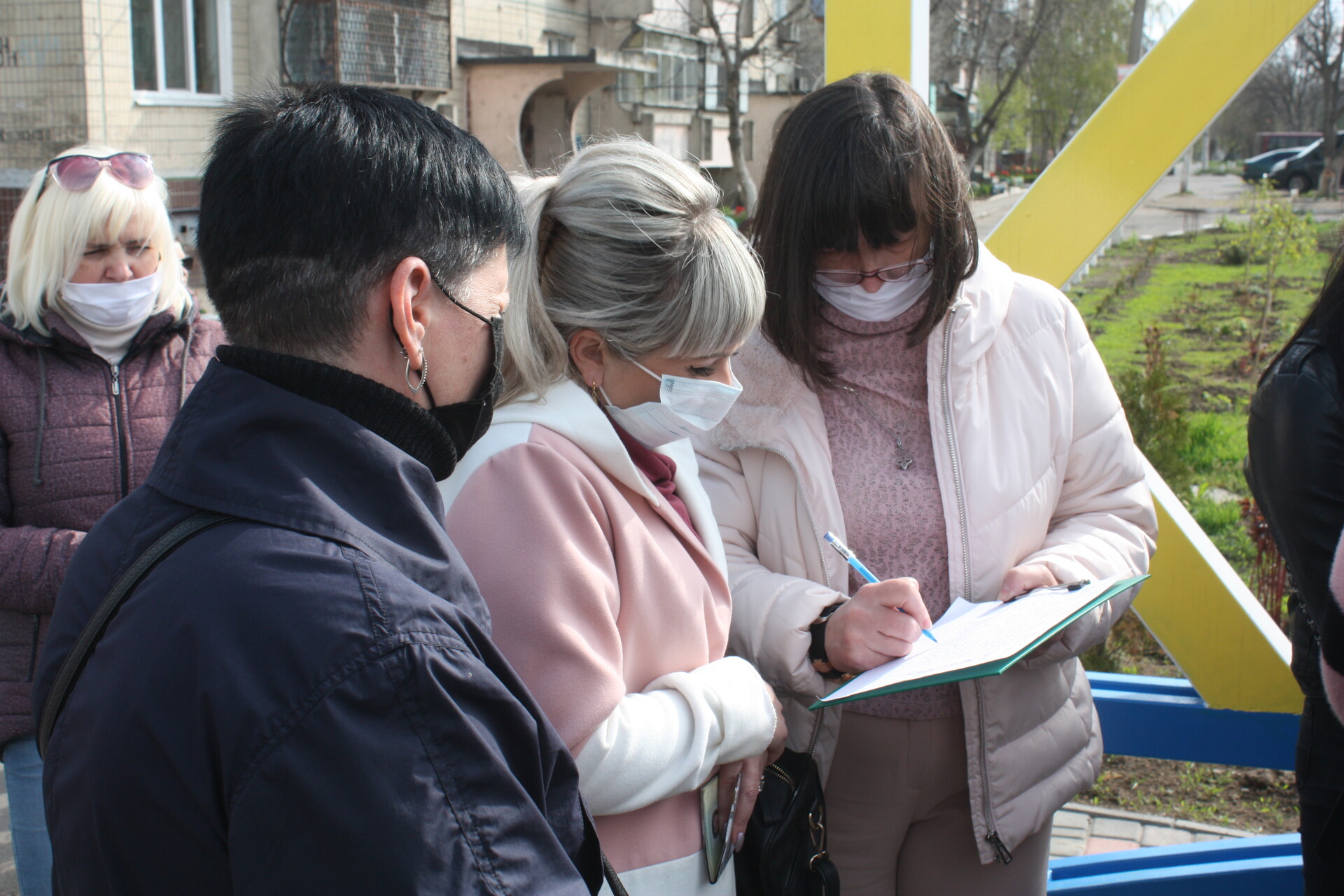 в никополе хотят инициировать всеукраинский референдум - изображение 5