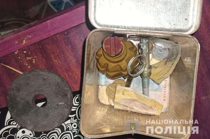 у покрові поліцейські затримали збувача наркотиків - зображення 1 у покрові поліцейські затримали збувача наркотиків - зображення 1