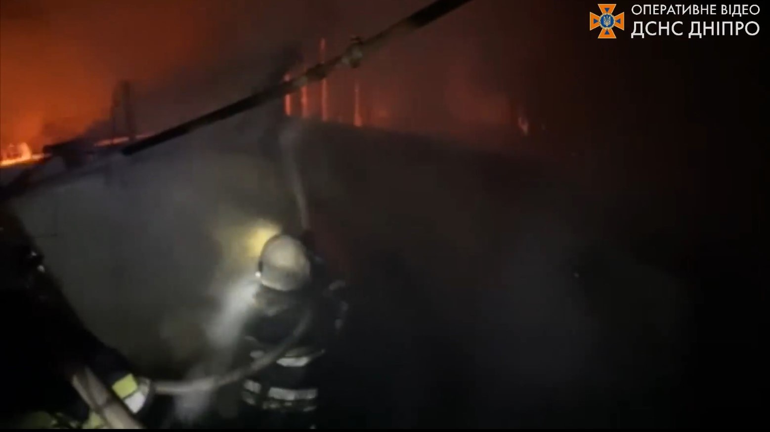 в покрові горів одноповерховий житловий будинок - зображення 1