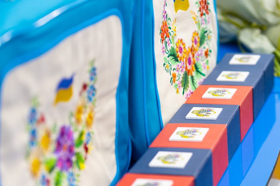 медикам дніпропетровщини до професійного свята вручили пам’ятні подарунки - зображення 6