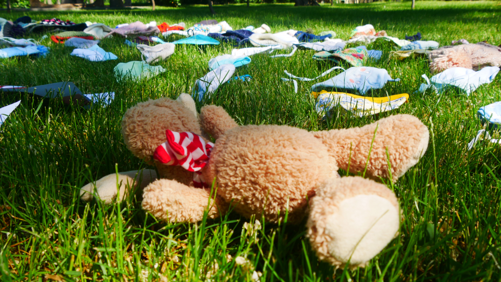 у  покрові пройшла акція памяті за дітьми, загиблими від російської агресії - зображення 3