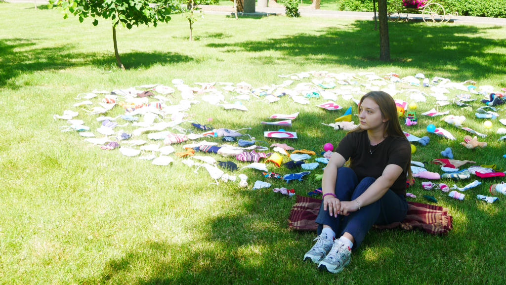 у  покрові пройшла акція памяті за дітьми, загиблими від російської агресії - зображення 12